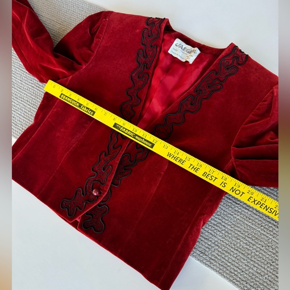 Vintage Jaeger Red Black Embroidered Velvet Cropped Jacket Sz 12 (vtg) - Picture 9 of 14
